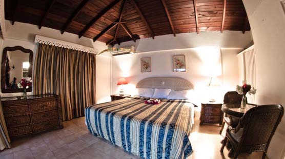 Anchorage Yacht Club Union Island | Caribbean Oceanfront Resort